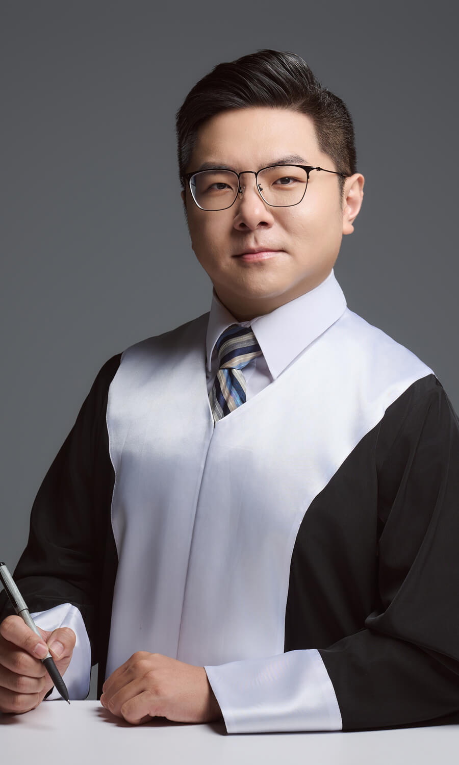 張均溢律師